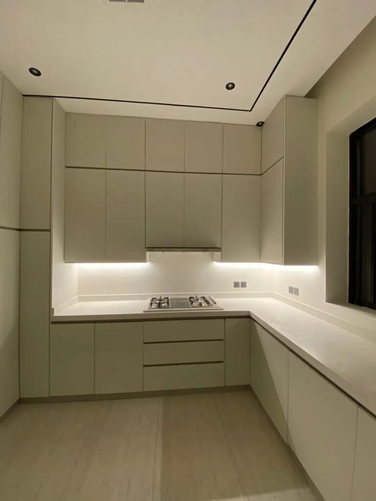 مطابخ كلادينج