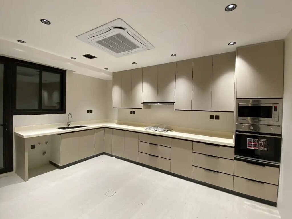 قص وتعديل المطابخ